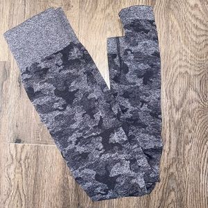 GYMSHARK CAMO LEGGINGS